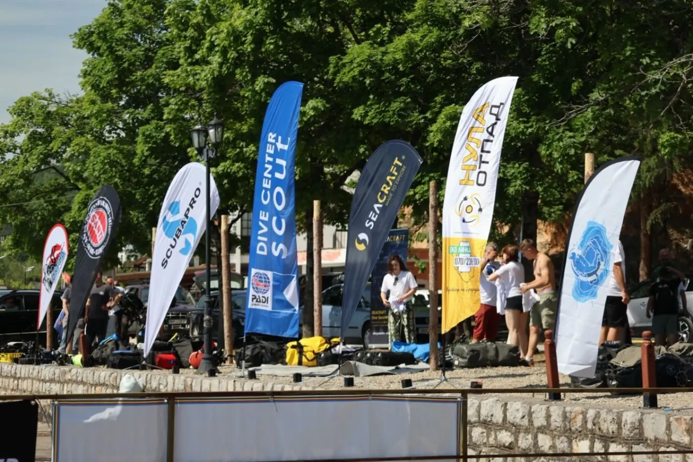 Знамињата на учесниците — Dive Center Scout, Scubapro, Seacraft и Нула Отпад